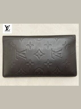 LOUIS VUITTON Monogram Glace Bifold Wallet